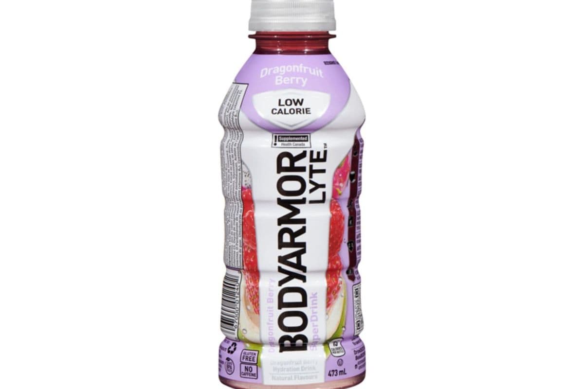 Body Armor Low Calorie Dragonfruit Berry Quencher (473 mL)