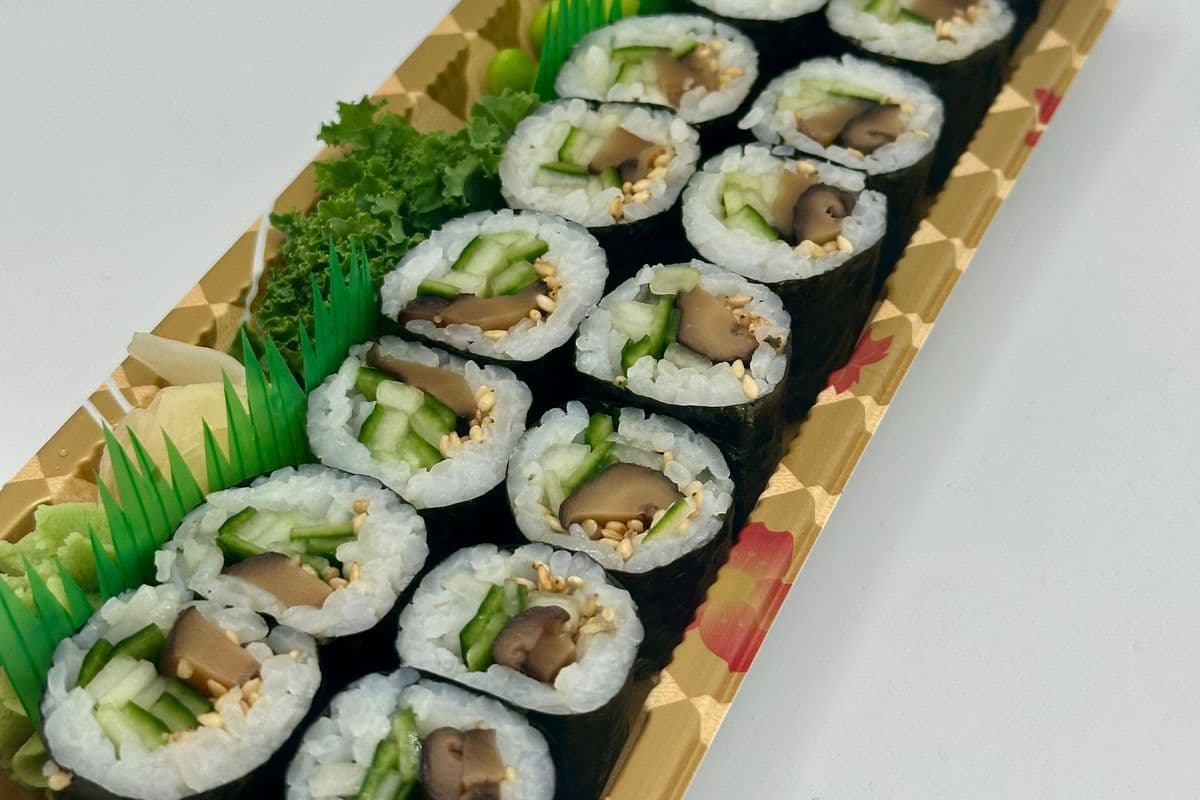 Shiitake Mushroom Roll (16pc)