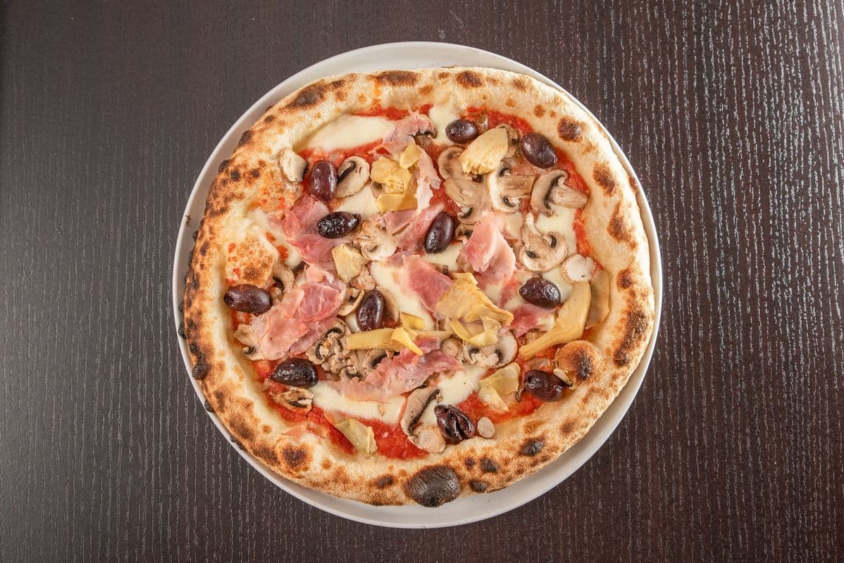 Capricciosa Pizza