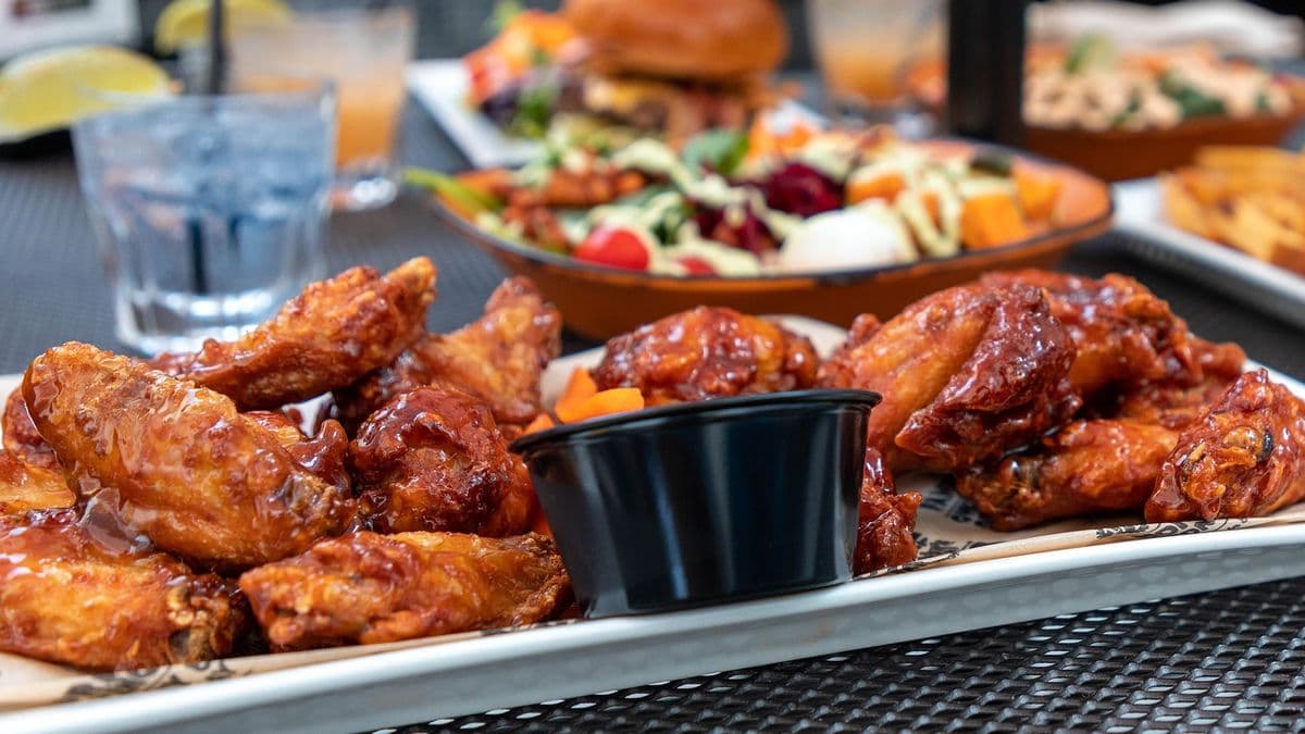 Saucy Snack Wings