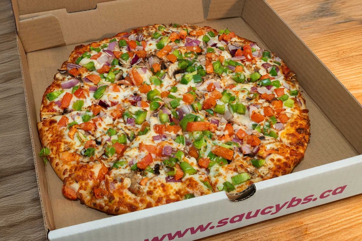 Medium The Garden Pizza