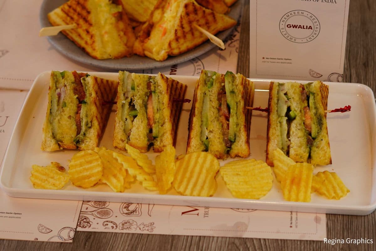 Aamchi Mumbai Sandwich Grilled (Three-Layers)