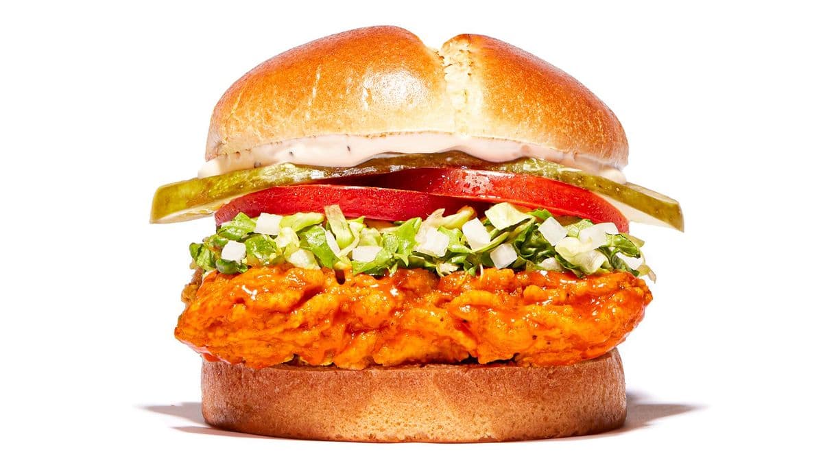 Crispy Buffalo Chicken Sandwich 630 cals