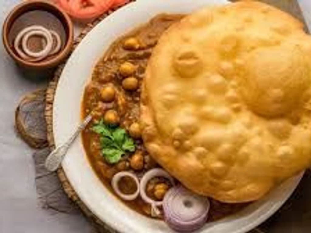 CHOLE BHATURE