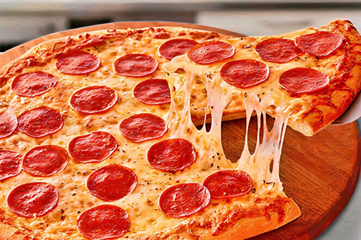 Medium Pepperoni Pizza