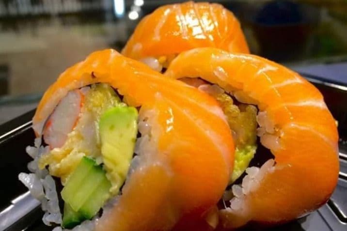 Orange Dragon Roll (8 Pcs)