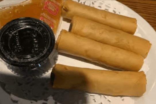 1. Spring Rolls (4 pcs)