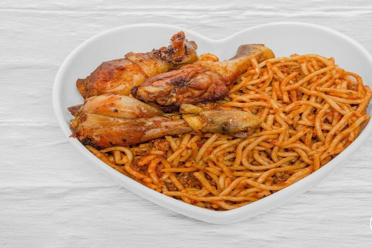 Jollof Spaghetti with Fried Chicken