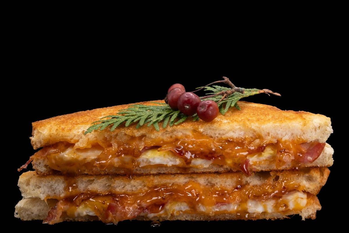 Bacon N' Egg Grilled Cheese