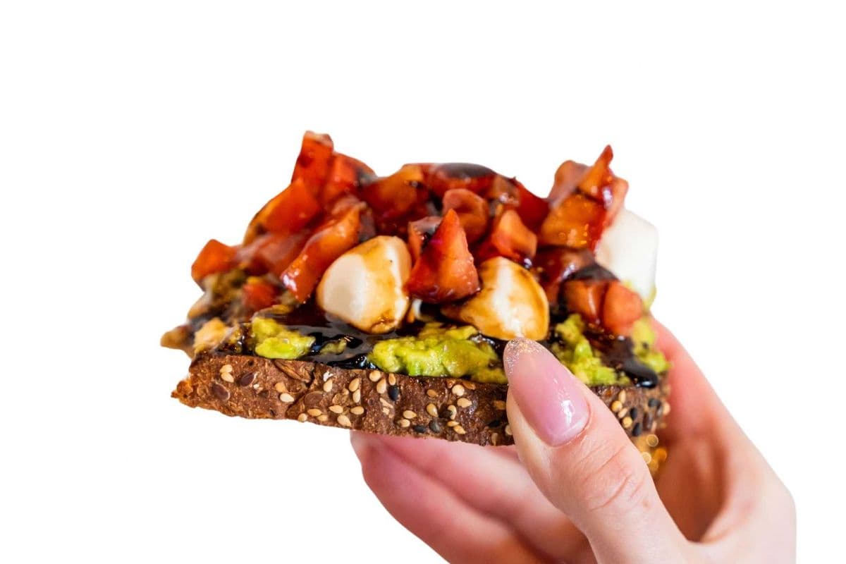 Caprese Avocado Toast (390 Cal)