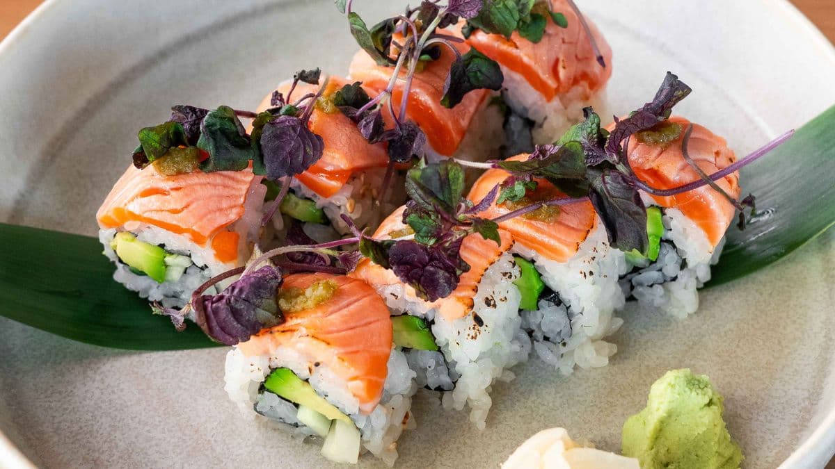 Aburi Hamachi Roll