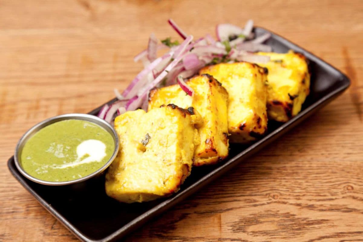 Achari Paneer Tikka(6pcs)