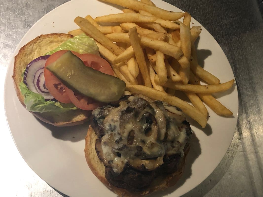 Ultimate Burger (8 oz)