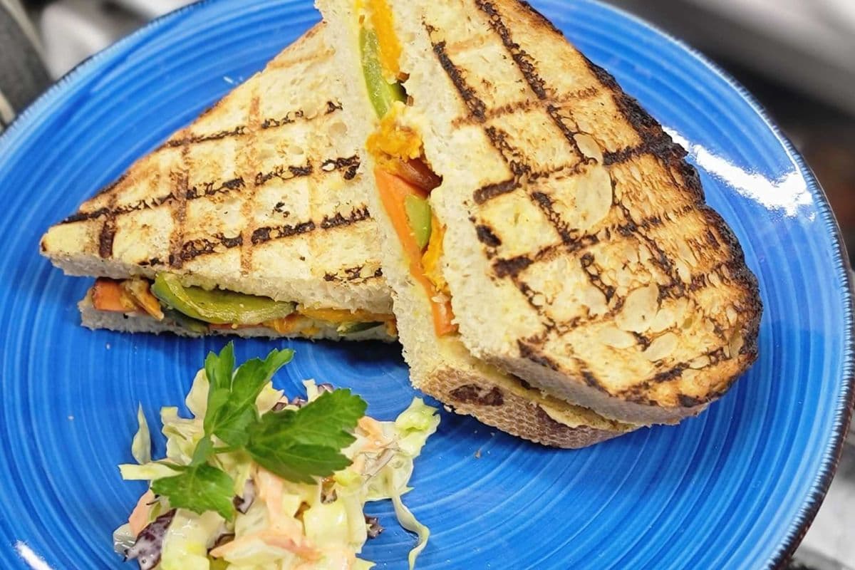 Balsamic Roast Vegetables Sandwich