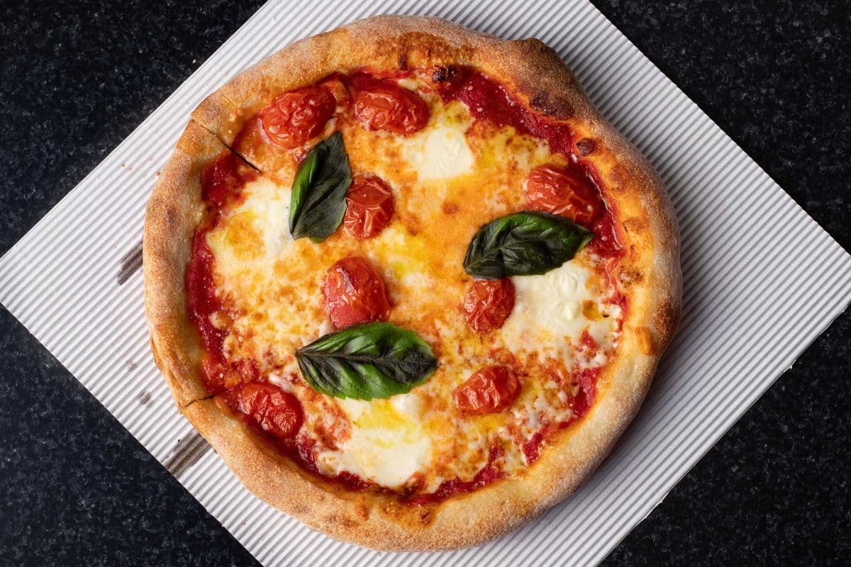 Margherita Pizza-Only One Size 12" (12'' Medium)