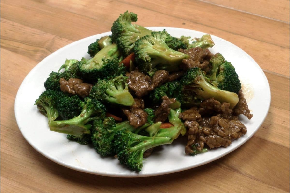 42. Sliced Beef with Broccoli
