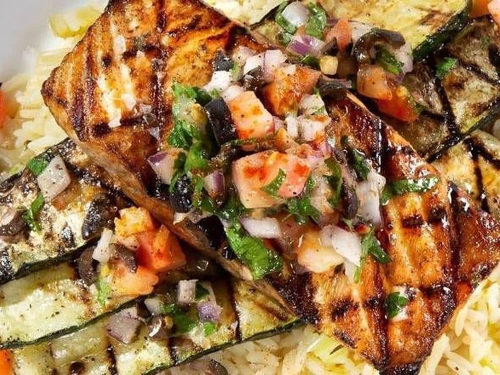 Saumon de l’atlantique grillé / Grilled Atlantic Salmon Fillet