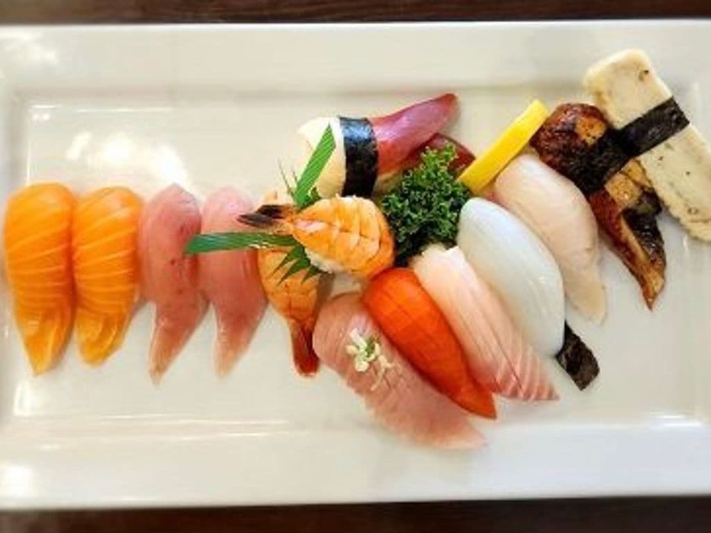 Deluxe Assorted Sushi Combo