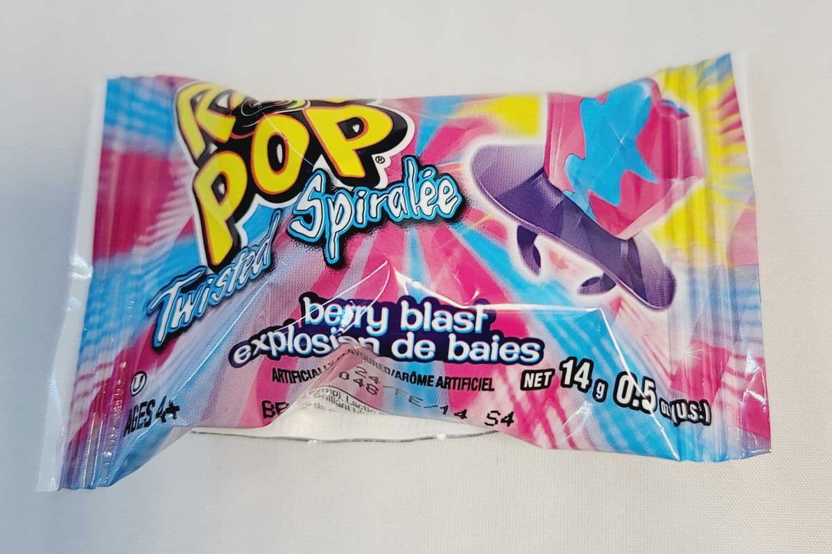 Ring Pop Colourful Ring Shaped Berry Blast Lollipops (14 g)