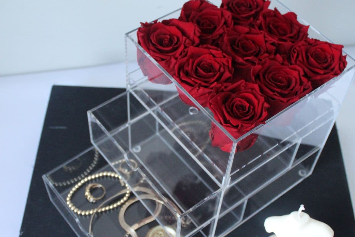 9 Infinity Roses in a Jewelry Box (Clear Acrylic Box)