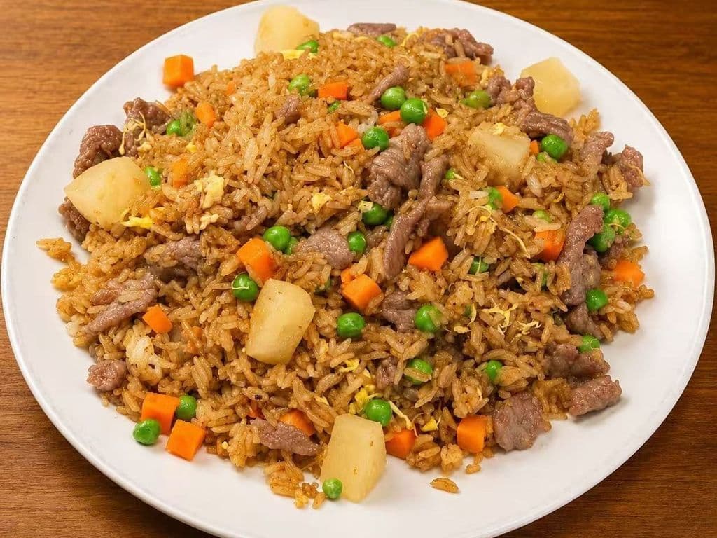 FR12 Pineapple Beef Fried Rice