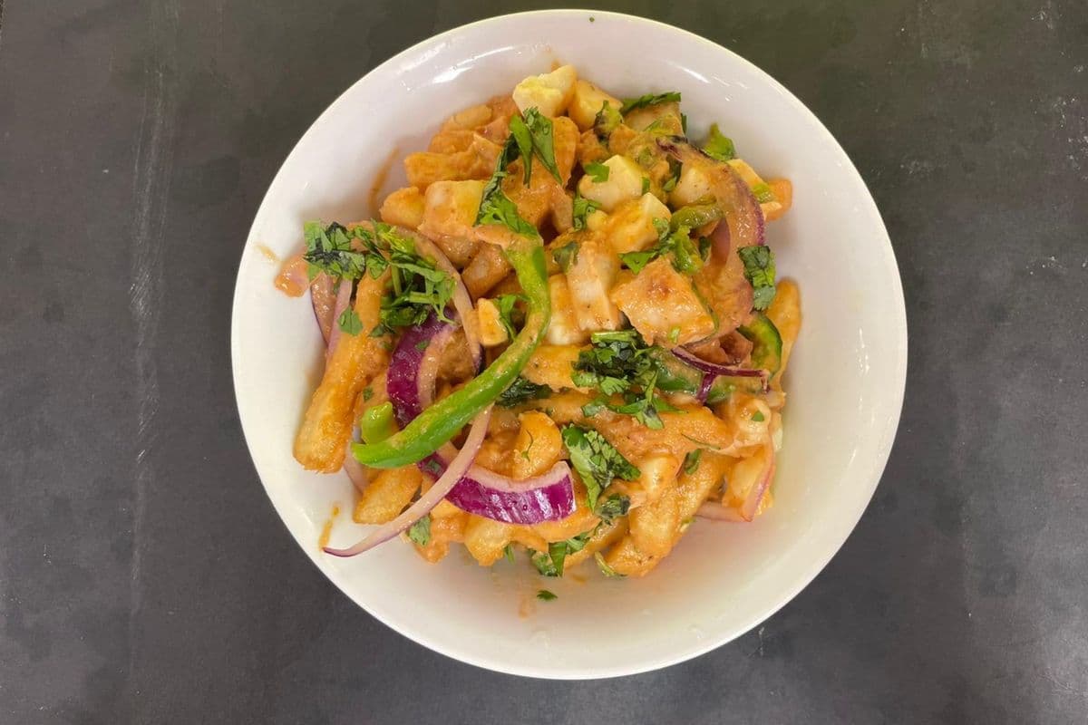 Butter Chicken Poutine