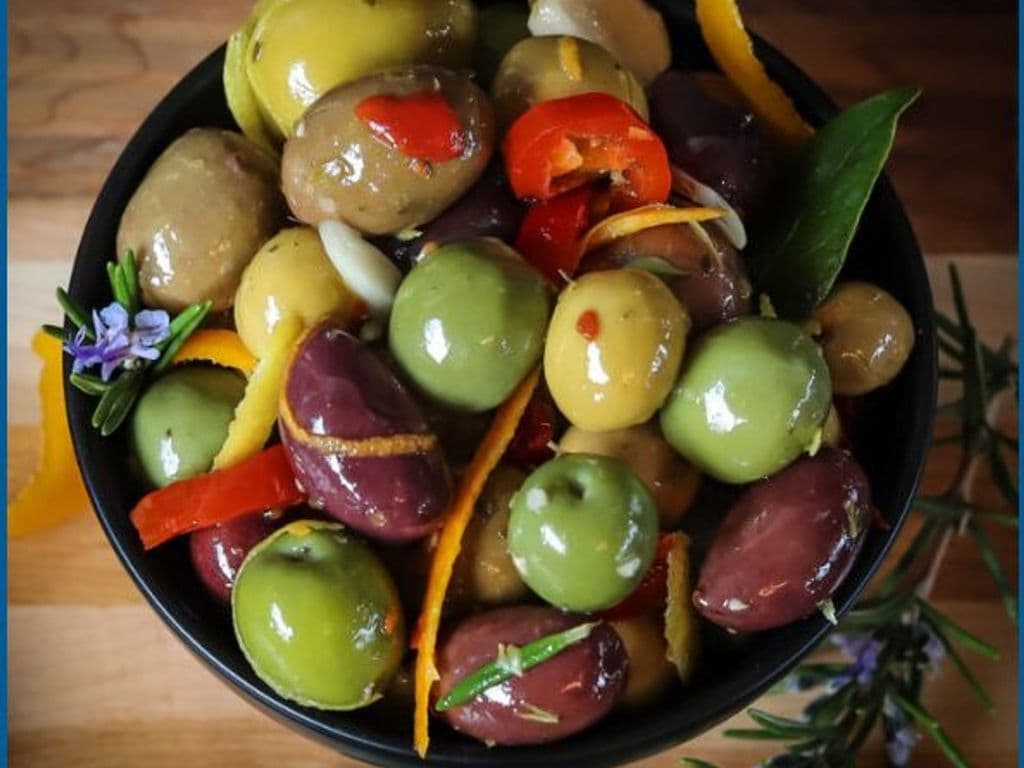 Mixed Olives - 8oz