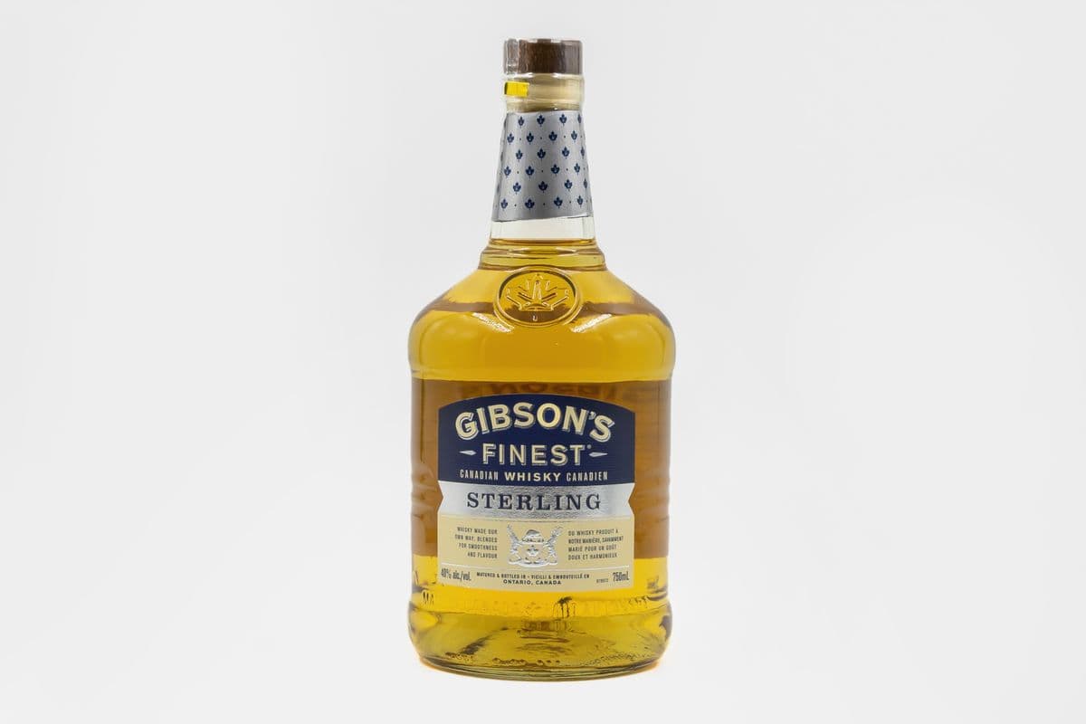 Gibson Sterling (750 ml) (1 x 750ML)