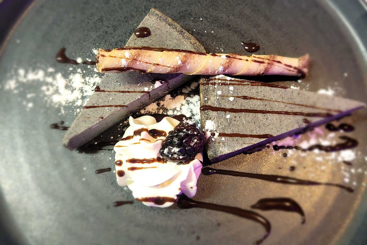 Black Seasame Cheese Cake