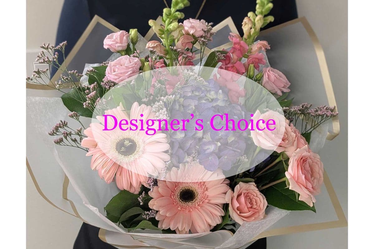 Hand-tied Bouquet - Medium