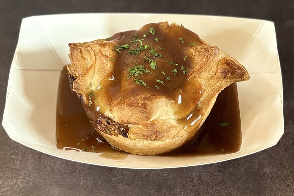 Fionn MacCool's Grant Park - Guiness Steak & Mushroom Pie