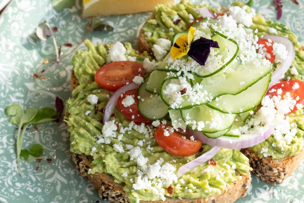 Avotoast Grecque / Greek Avotoast