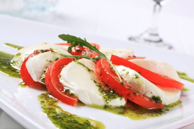 La Mozzarella Di Bufala