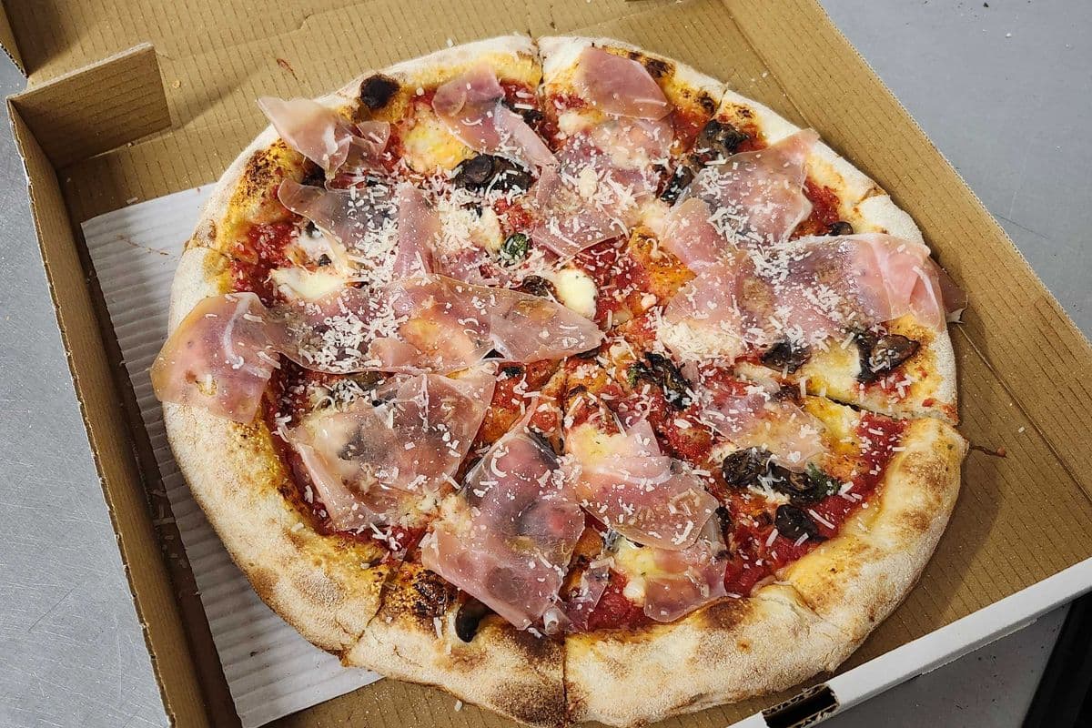 23. 14" Large European Pizza