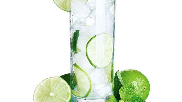 D4. Lemonade (Nước Chanh)