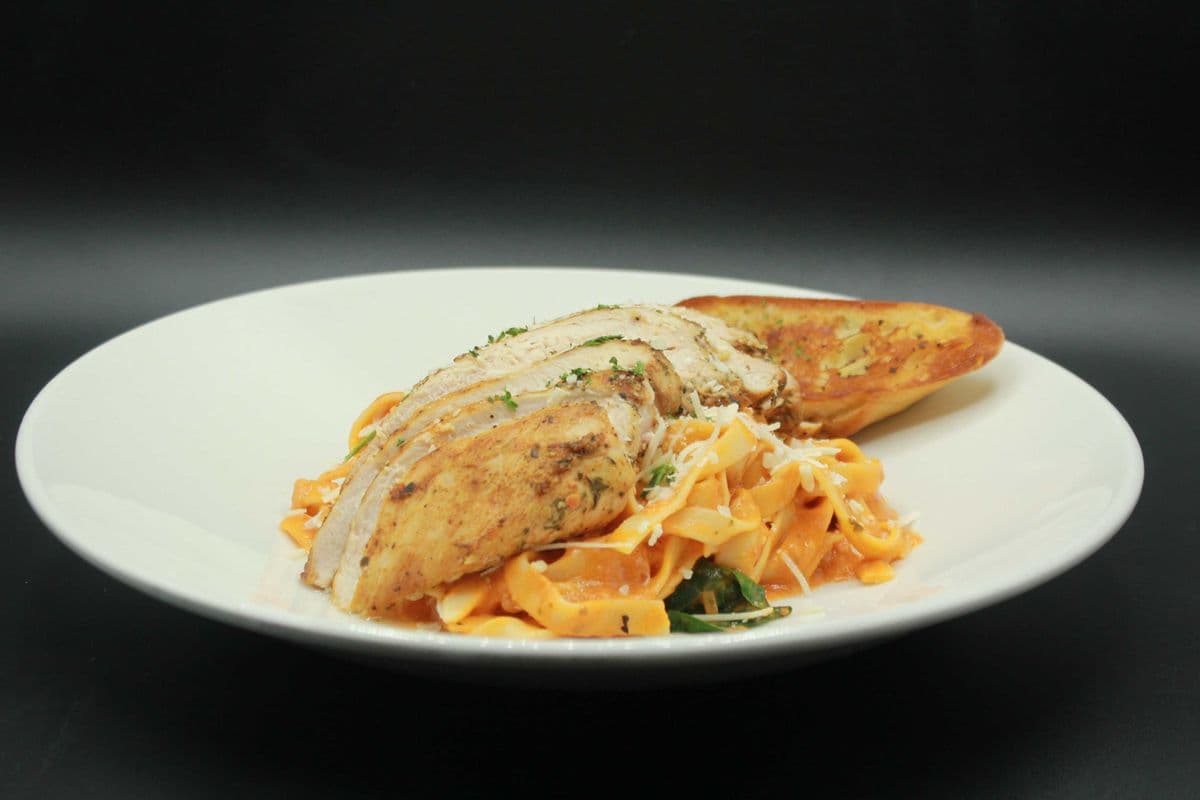 Fettuccine Chicken a la Vodka