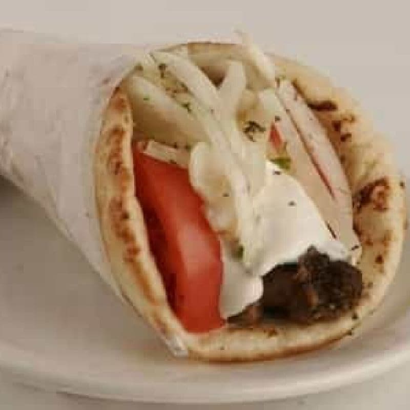 Pita souvlaki à l'agneau / Lamb Souvlaki Pita