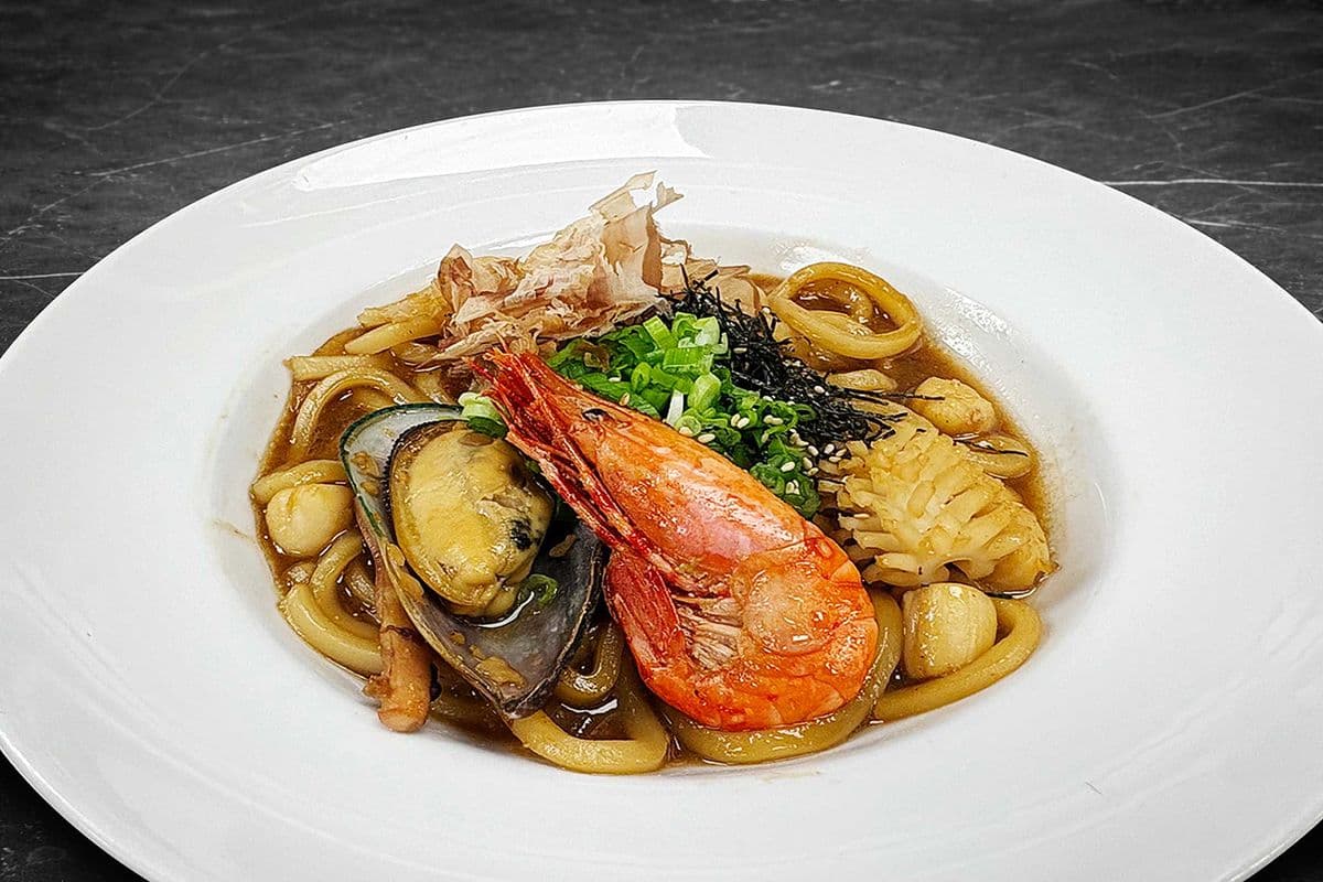 Seafood Yaki Udon