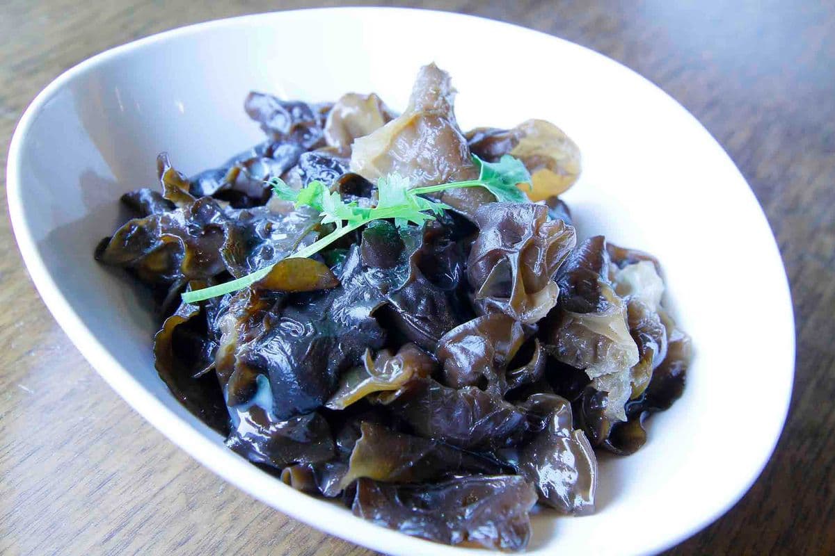 Black Fungus Marinated with Wasabi 芥末黑木耳
