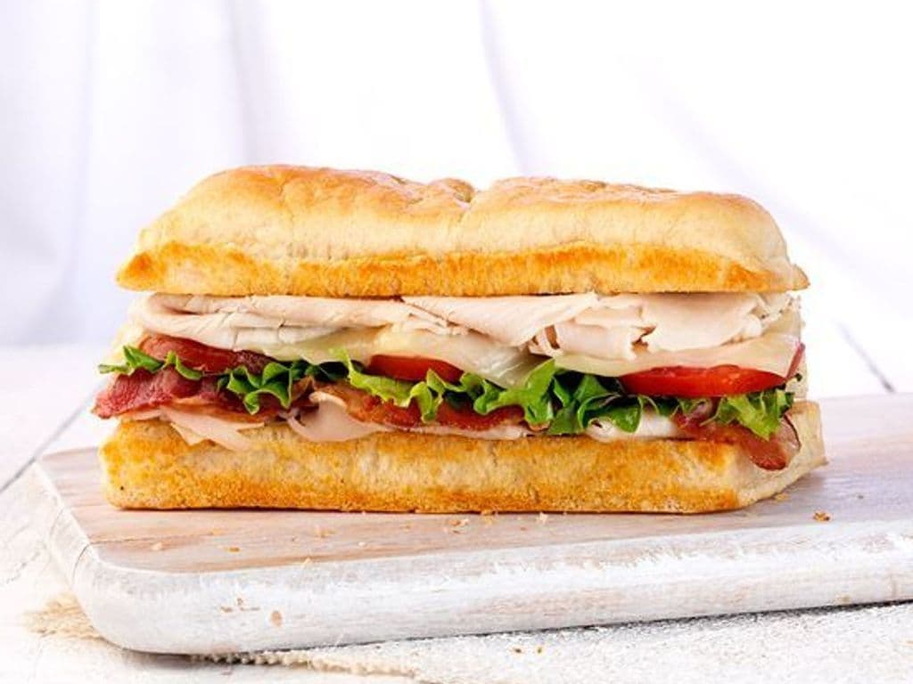 The Earl's Club Sandwich (730 Cal)
