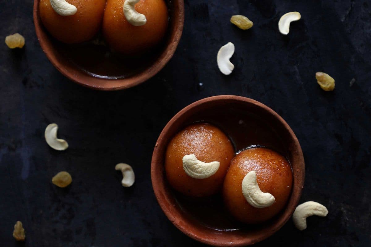139. Gulab Jamun (4 Pcs)