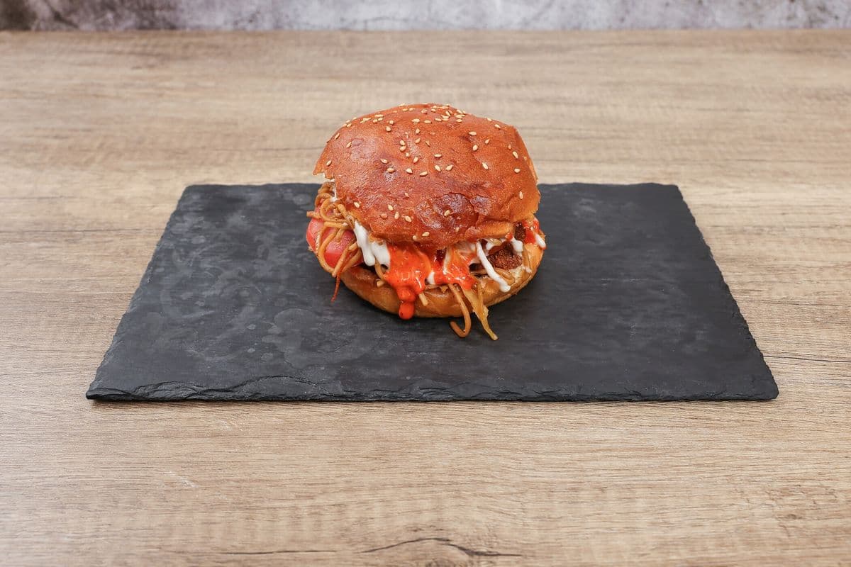 Aloo Tikki Noodle Burger