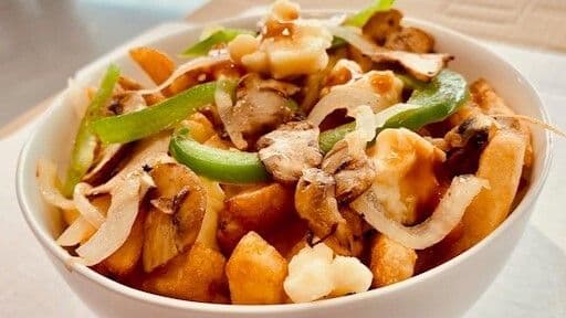Grande Poutine Végé / Large Vege Poutine 