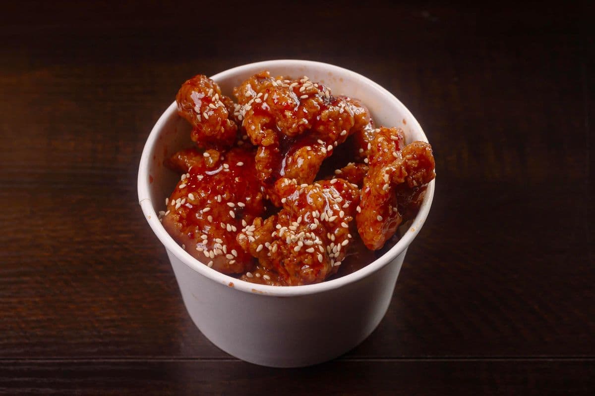 [LARGE] K-pop chicken (bite sized boneless thigh)