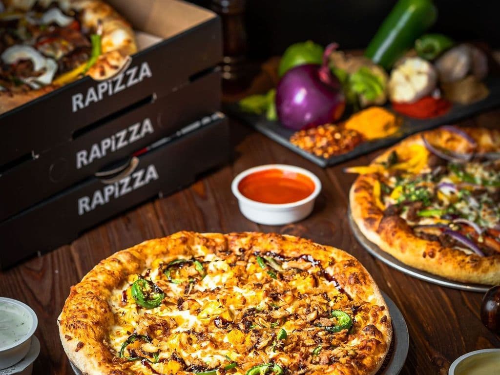 Roasted Cauliflower Pizza (V)