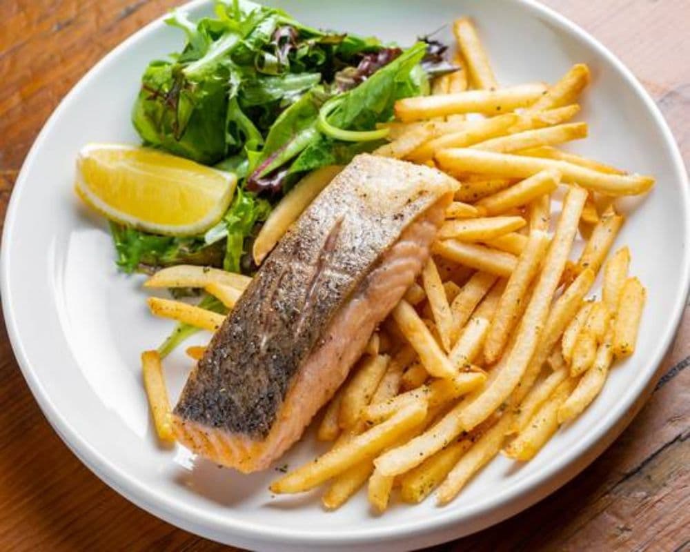 Grilled Salmon (6 oz)