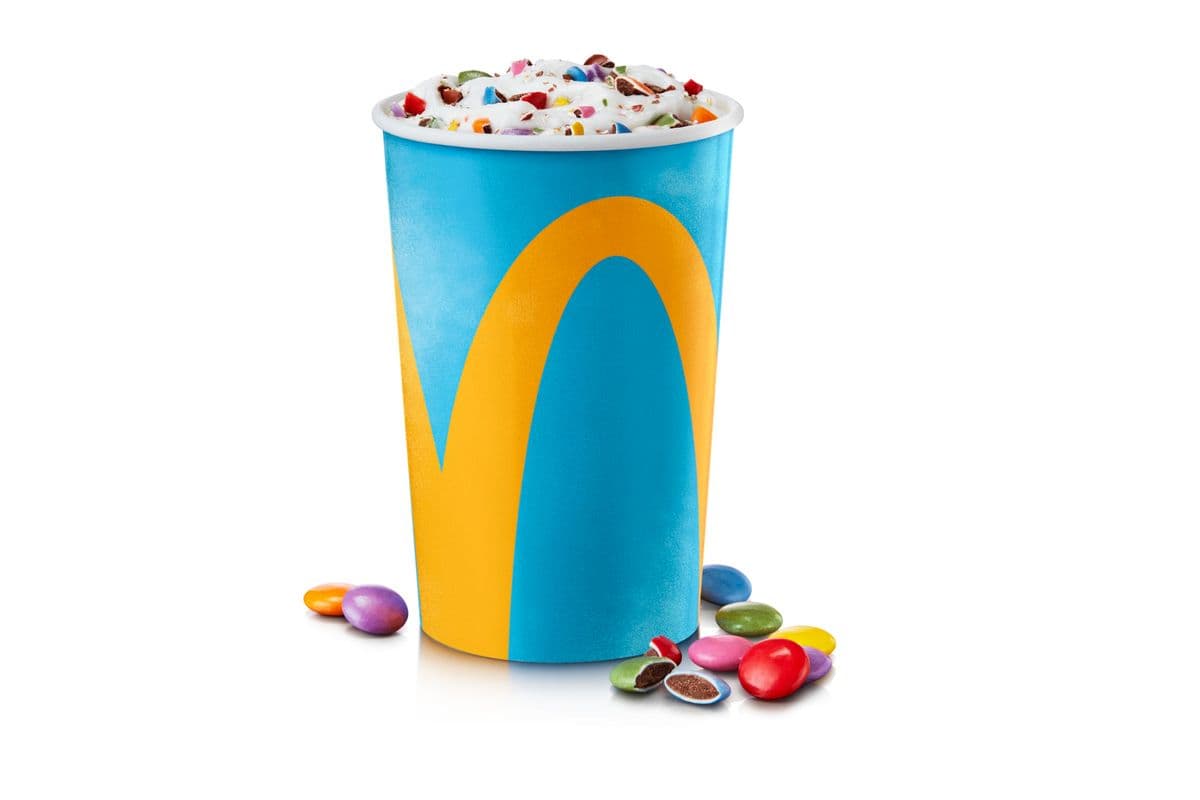 Smarties McFlurry [390.0 Cals]