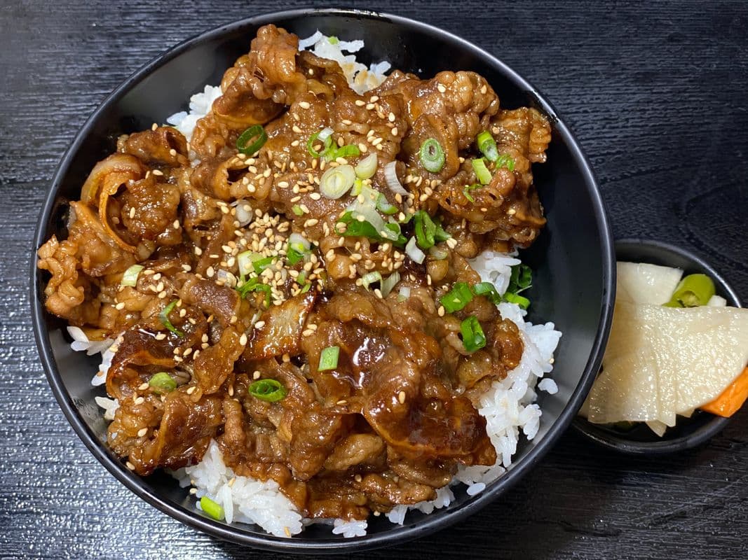 72. Teriyaki Beef with Rice 极品肥牛饭
