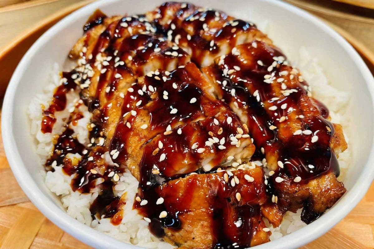 Unadon ( Rice with grilled eel ) 日式鰻魚飯