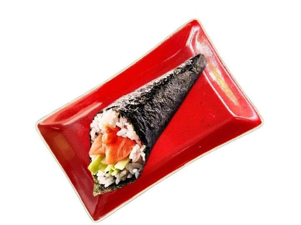 Spicy Salmon Temaki